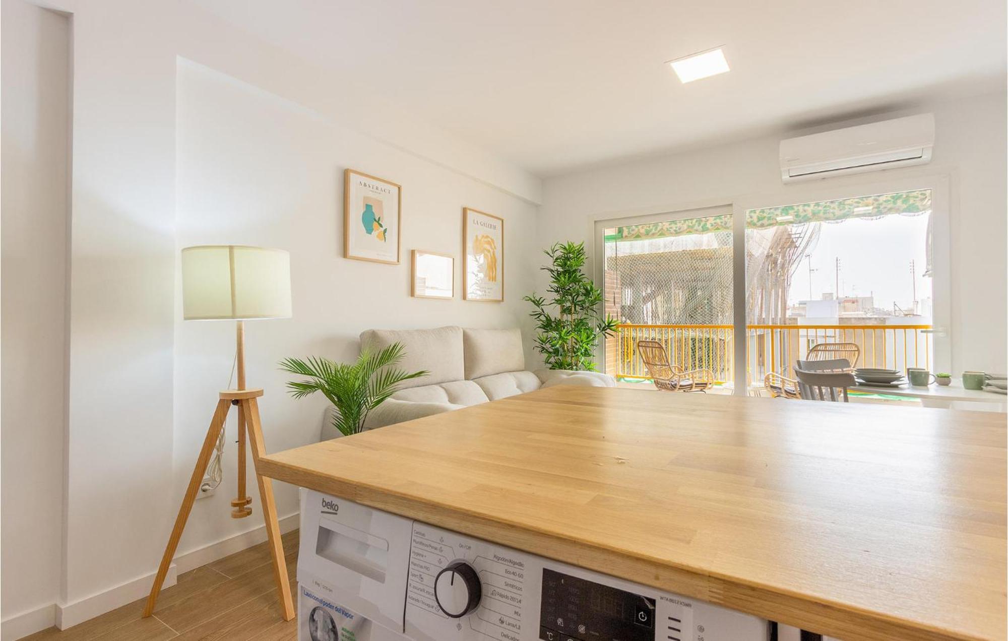 Lovely Apartment In Santa Pola With Kitchen المظهر الخارجي الصورة