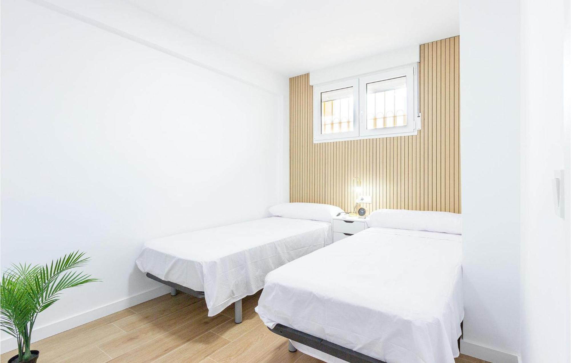 Lovely Apartment In Santa Pola With Kitchen المظهر الخارجي الصورة