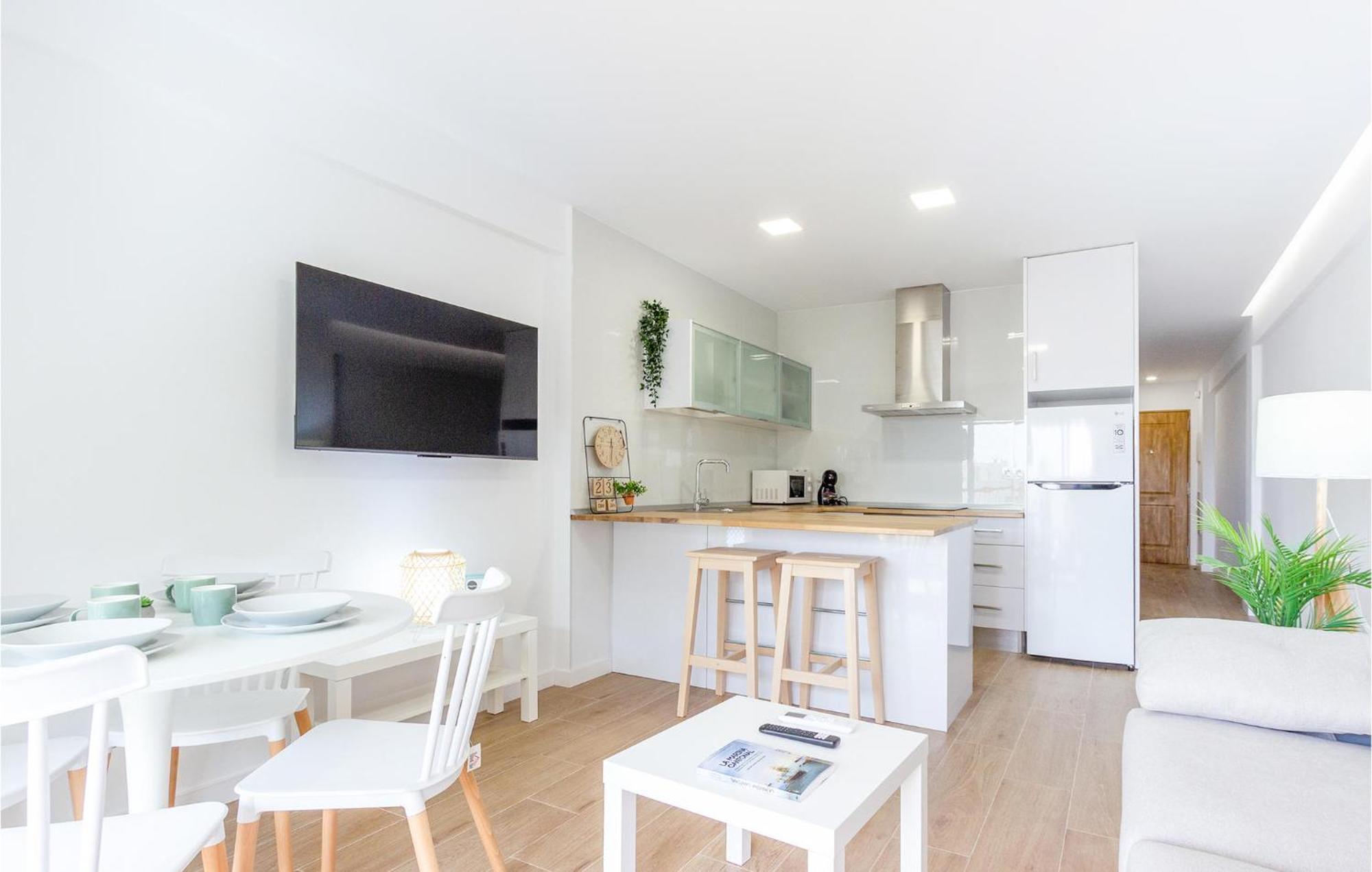 Lovely Apartment In Santa Pola With Kitchen المظهر الخارجي الصورة