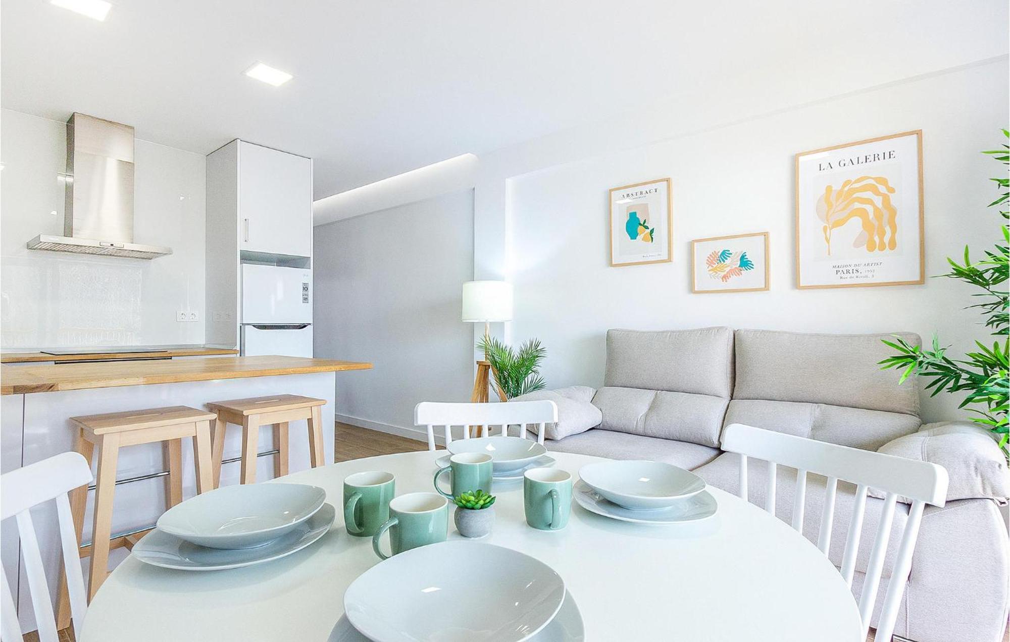 Lovely Apartment In Santa Pola With Kitchen المظهر الخارجي الصورة
